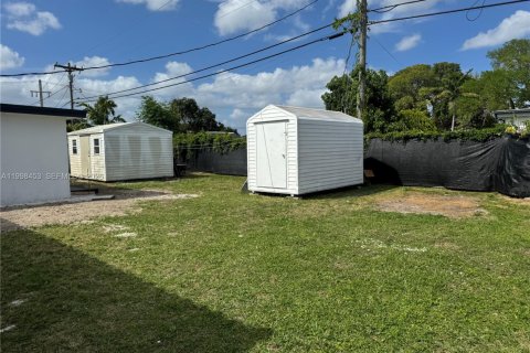 Купить виллу или дом в Майами, Флорида 5 спален, № 2065269 - фото 25