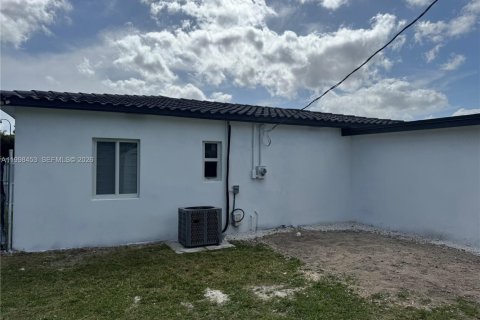 Купить виллу или дом в Майами, Флорида 5 спален, № 2065269 - фото 16