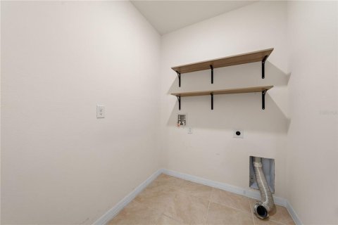 Casa en venta en Kissimmee, Florida, 3 dormitorios, 155.7 m2 № 1907476 - foto 12
