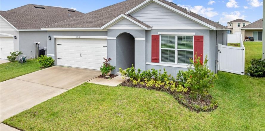 Casa en Kissimmee, Florida 3 dormitorios, 155.7 m2 № 1907476