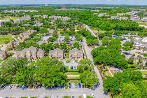 Condo in Four Corners, Florida, 3 bedrooms  № 2145602 - photo 30