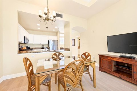 Condo in Four Corners, Florida, 3 bedrooms  № 2145602 - photo 16