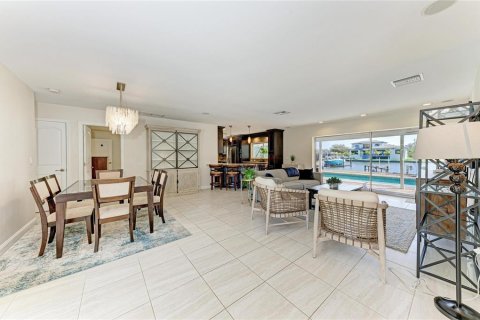 Casa en venta en Sarasota, Florida, 3 dormitorios, 166.11 m2 № 2149503 - foto 11