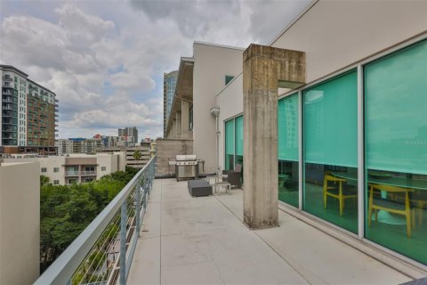Condo in Tampa, Florida, 1 bedroom  № 1767085 - photo 13