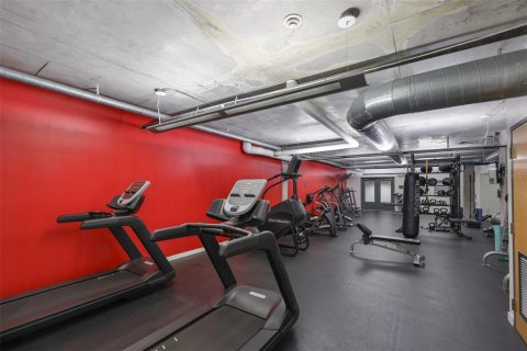 Condo in Tampa, Florida, 1 bedroom  № 1767085 - photo 15