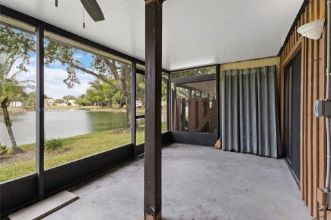 Touwnhouse à louer à Davie, Floride: 2 chambres, 124.12 m2 № 1966422 - photo 13