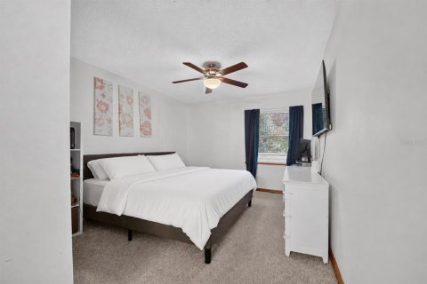 Townhouse in Ocala, Florida 2 bedrooms, 111.39 sq.m. № 2150070 - photo 11