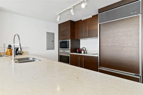 Condominio en venta en Miami, Florida, 2 dormitorios, 121.98 m2 № 1790905 - foto 23