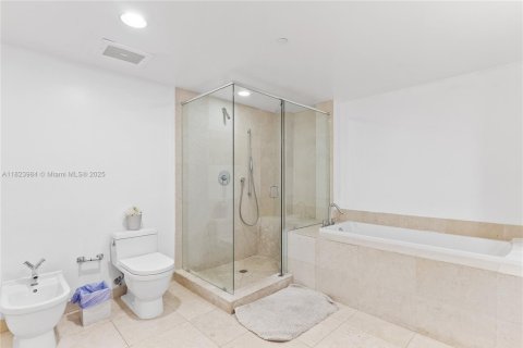 Condominio en venta en Miami, Florida, 2 dormitorios, 121.98 m2 № 1790905 - foto 7