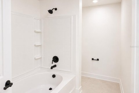 Casa en venta en Leesburg, Florida, 3 dormitorios, 165.37 m2 № 2126119 - foto 12