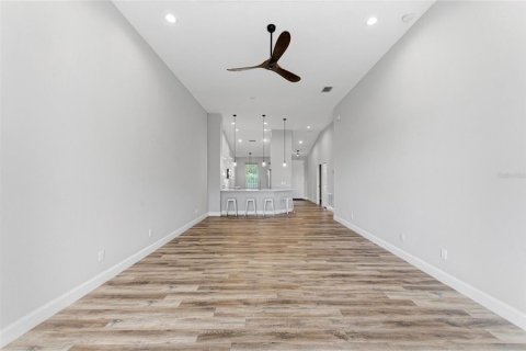 Copropriété à vendre à Bradenton, Floride: 2 chambres, 138.98 m2 № 2405285 - photo 11