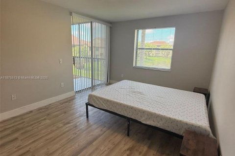 Condo in Boynton Beach, Florida, 3 bedrooms  № 1980360 - photo 11