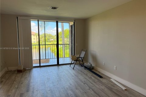 Condo in Boynton Beach, Florida, 3 bedrooms  № 1980360 - photo 2