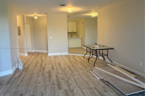 Condo in Boynton Beach, Florida, 3 bedrooms  № 1980360 - photo 5