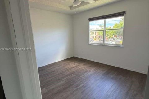 Townhouse in Homestead, Florida 3 bedrooms, 132.66 sq.m. № 2177814 - photo 8