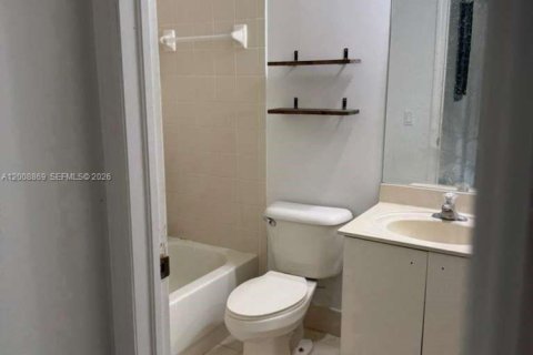 Townhouse in Homestead, Florida 3 bedrooms, 132.66 sq.m. № 2177814 - photo 17