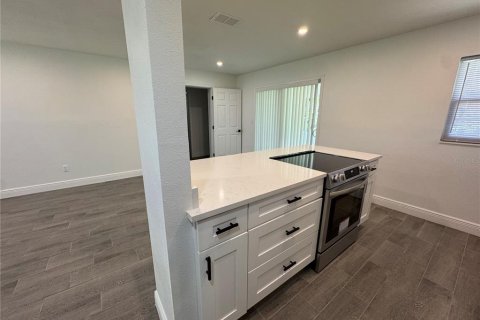 Villa ou maison à louer à Tampa, Floride: 4 chambres, 118.45 m2 № 1853946 - photo 28