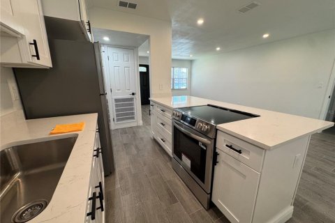 Villa ou maison à louer à Tampa, Floride: 4 chambres, 118.45 m2 № 1853946 - photo 29