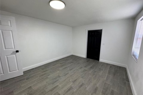 Villa ou maison à louer à Tampa, Floride: 4 chambres, 118.45 m2 № 1853946 - photo 11