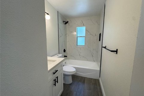 Villa ou maison à louer à Tampa, Floride: 4 chambres, 118.45 m2 № 1853946 - photo 17