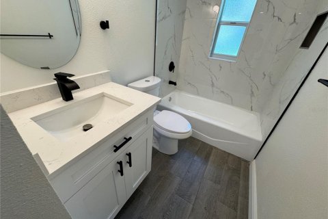 Villa ou maison à louer à Tampa, Floride: 4 chambres, 118.45 m2 № 1853946 - photo 6