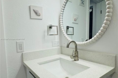 Villa ou maison à vendre à Key Largo, Floride: 4 chambres № 1927603 - photo 8