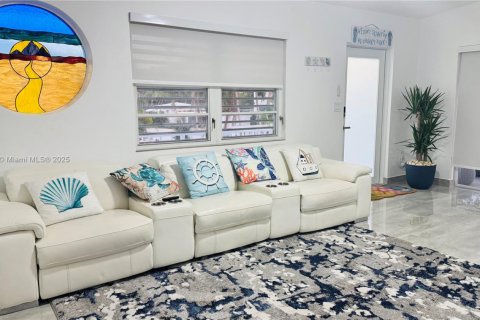 Villa ou maison à vendre à Key Largo, Floride: 4 chambres № 1927603 - photo 4