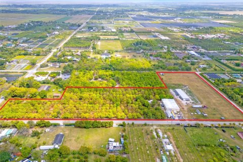 Propiedad comercial en venta en Miami, Florida № 1861110 - foto 16