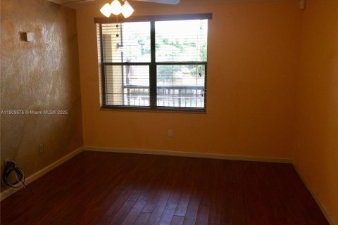 Condo in Pompano Beach, Florida, 1 bedroom  № 1965371 - photo 6