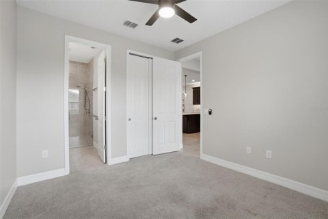 Villa ou maison à vendre à Orlando, Floride: 6 chambres, 271.83 m2 № 2199958 - photo 18