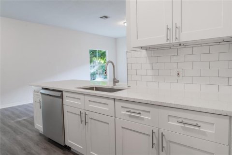 Copropriété à vendre à Orlando, Floride: 3 chambres, 121.52 m2 № 2430998 - photo 9