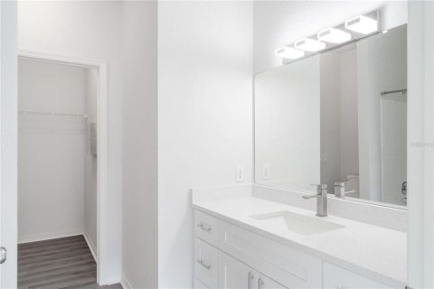 Copropriété à vendre à Orlando, Floride: 3 chambres, 121.52 m2 № 2430998 - photo 16