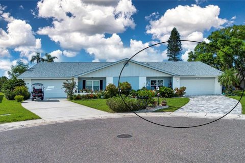Casa en venta en Sun City Center, Florida, 2 dormitorios, 140.84 m2 № 1831678 - foto 2