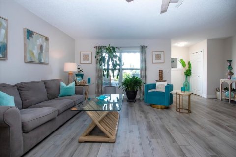 Casa en venta en Sun City Center, Florida, 2 dormitorios, 140.84 m2 № 1831678 - foto 6