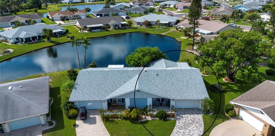 Casa en Sun City Center, Florida 2 dormitorios, 140.84 m2 № 1831678