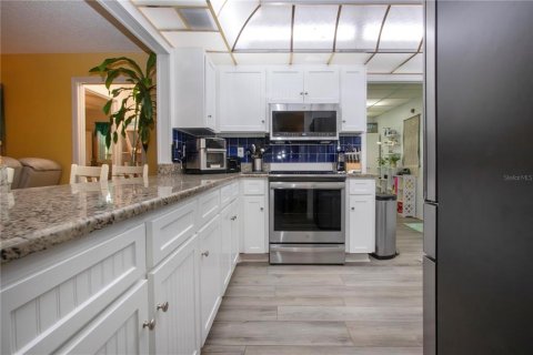 Casa en venta en Sun City Center, Florida, 2 dormitorios, 140.84 m2 № 1831678 - foto 14