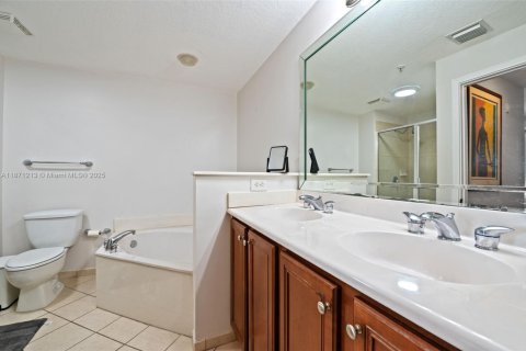 Copropriété à louer à Miami, Floride: 2 chambres, 106.09 m2 № 1925472 - photo 18