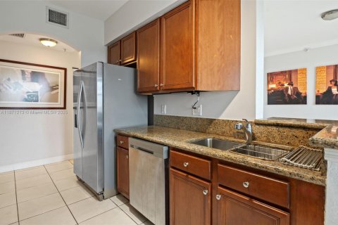 Copropriété à louer à Miami, Floride: 2 chambres, 106.09 m2 № 1925472 - photo 14