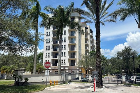 Copropriété à louer à Miami, Floride: 2 chambres, 106.09 m2 № 1925472 - photo 3