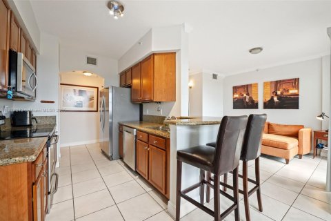 Copropriété à louer à Miami, Floride: 2 chambres, 106.09 m2 № 1925472 - photo 1