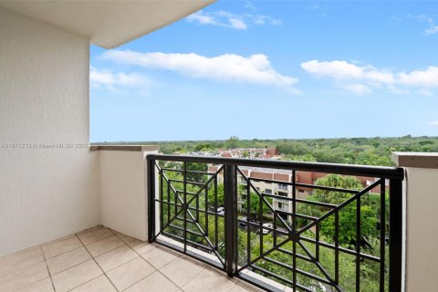 Copropriété à louer à Miami, Floride: 2 chambres, 106.09 m2 № 1925472 - photo 16