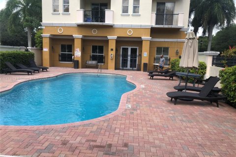 Copropriété à louer à Miami, Floride: 2 chambres, 106.09 m2 № 1925472 - photo 28