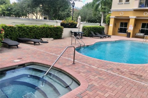 Copropriété à louer à Miami, Floride: 2 chambres, 106.09 m2 № 1925472 - photo 29