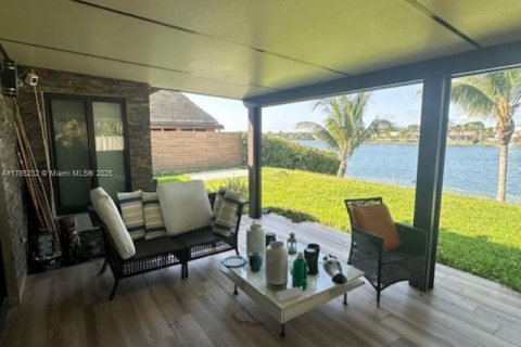 Casa en venta en Hialeah, Florida, 3 dormitorios, 180.51 m2 № 1700559 - foto 20