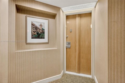 Copropriété à vendre à Aventura, Floride: 4 chambres, 248.98 m2 № 1849215 - photo 7