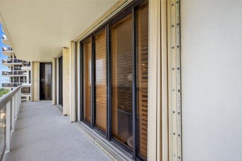 Copropriété à vendre à Aventura, Floride: 4 chambres, 248.98 m2 № 1849215 - photo 21