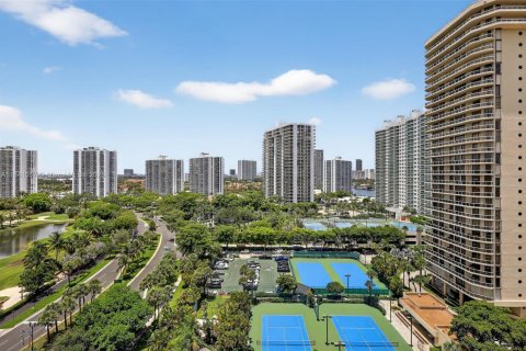 Copropriété à vendre à Aventura, Floride: 4 chambres, 248.98 m2 № 1849215 - photo 24