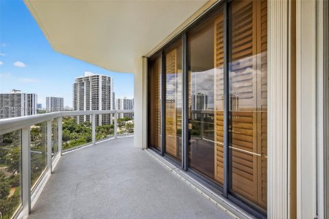 Copropriété à vendre à Aventura, Floride: 4 chambres, 248.98 m2 № 1849215 - photo 19