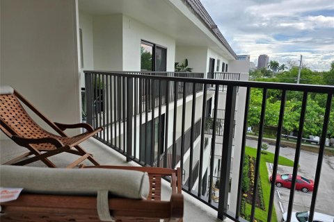 Купить кондоминиум в Форт-Лодердейл, Флорида 60.39м2, № 2083027 - фото 2