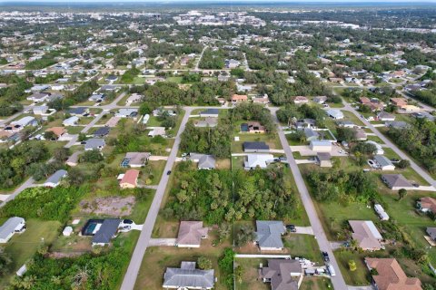 Immobilier commercial à vendre à Port Charlotte, Floride № 2175935 - photo 13